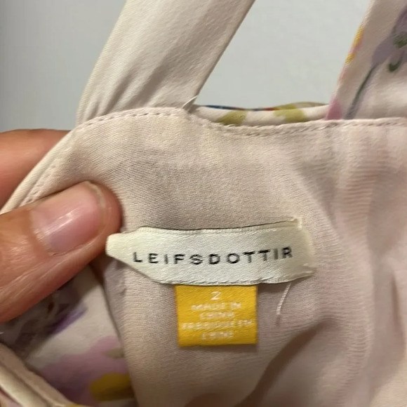 Leifsdottir woman’s silk flowered dress - Picture 12 of 14